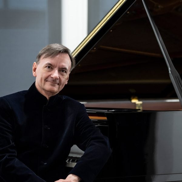 Sir Stephen Hough in Recital